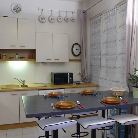 Merbonne-2 By Interhome